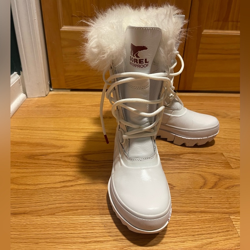 Sorel Joan of Arctic white boot